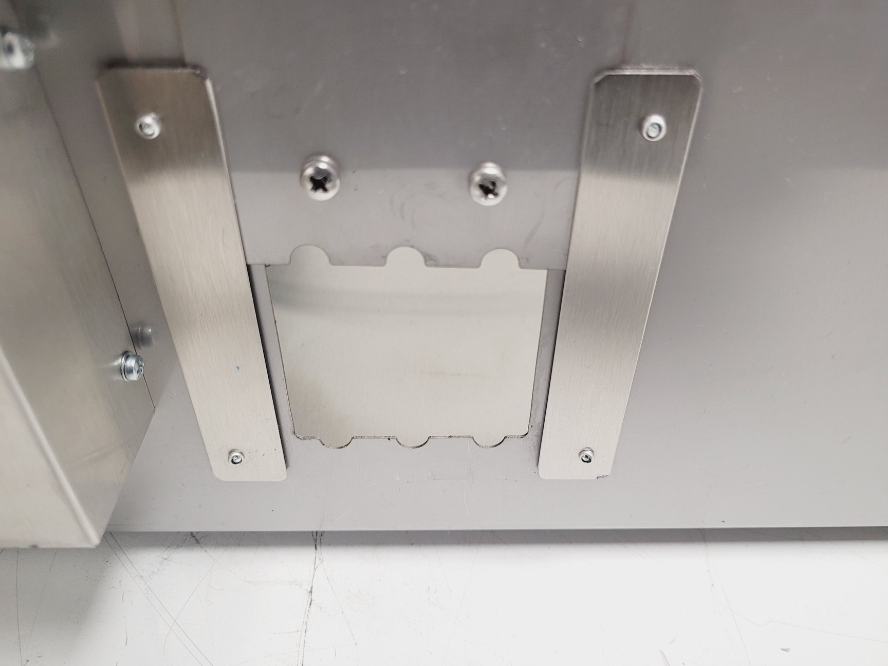 Image of Grant-bio UVT-B-AR UV Cabinet for PCR Operations Lab
