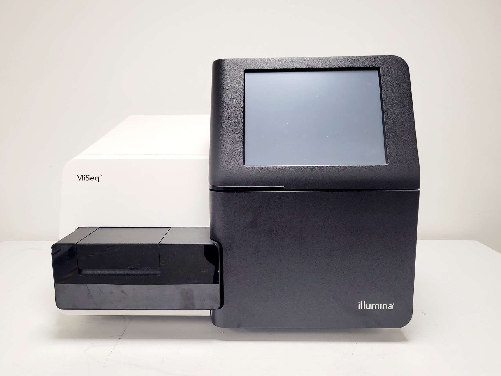 Image of Illumina MiSeq Benchtop Gene Sequencing System Lab