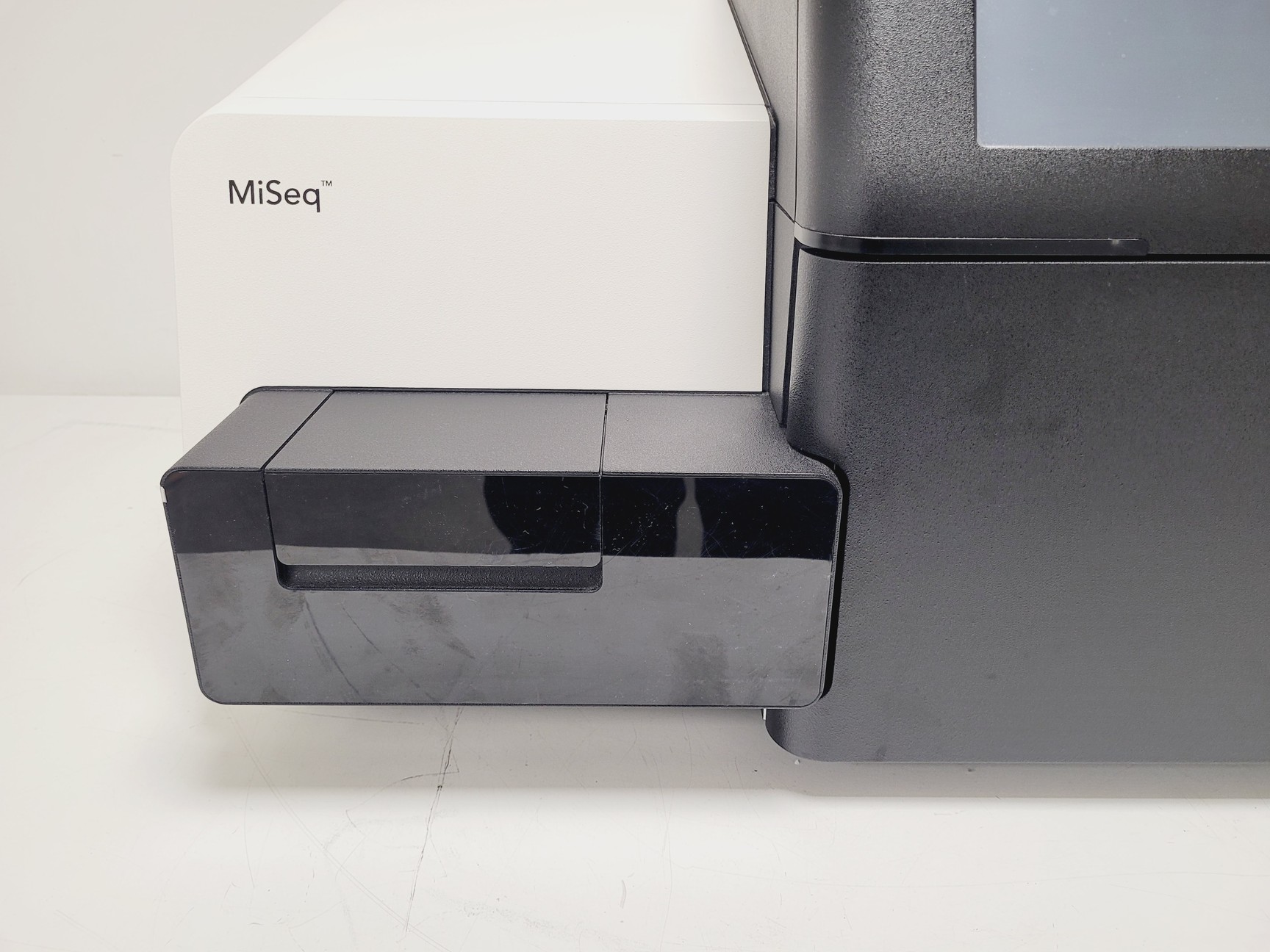 Image of Illumina MiSeq Benchtop Gene Sequencing System Lab