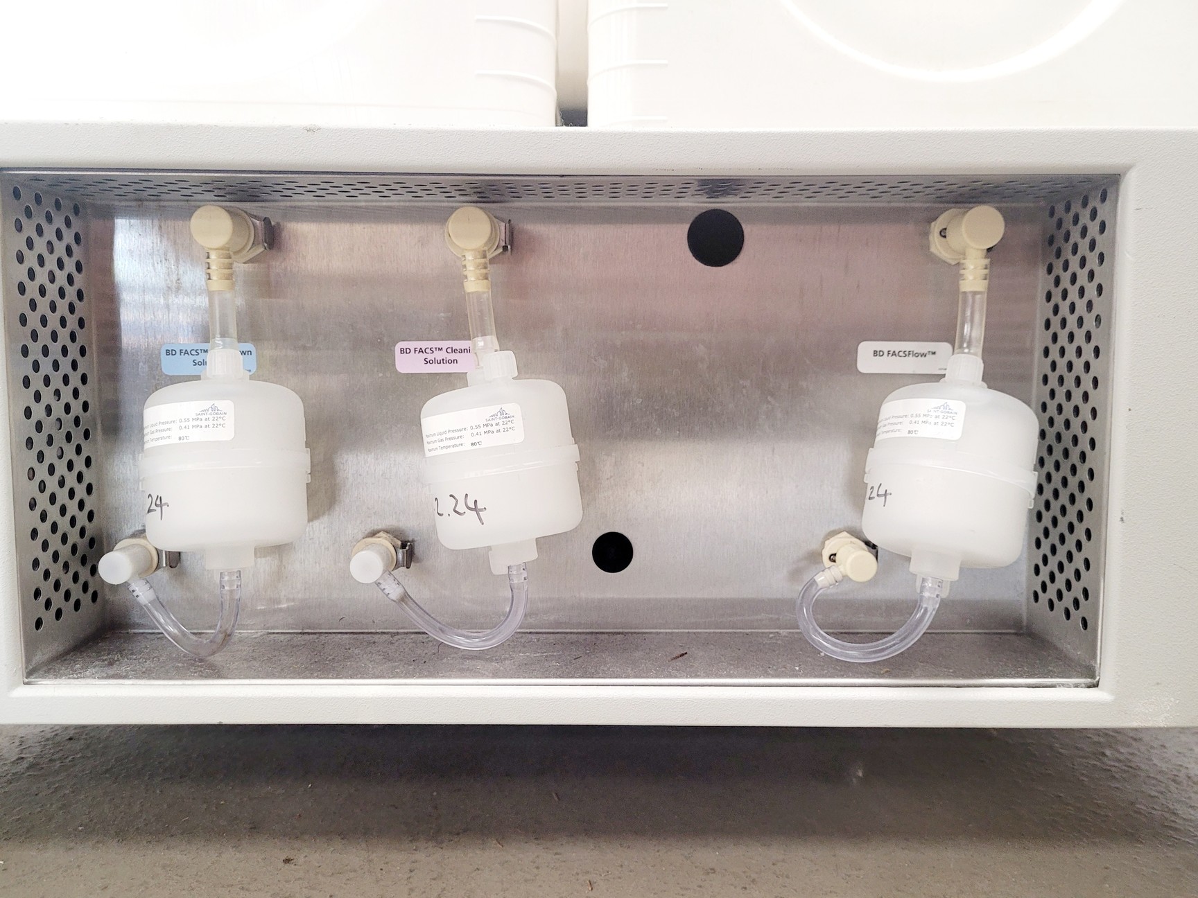Image of BD FACSCanto II Flow Cytometer w/ Fluidics Cart Lab