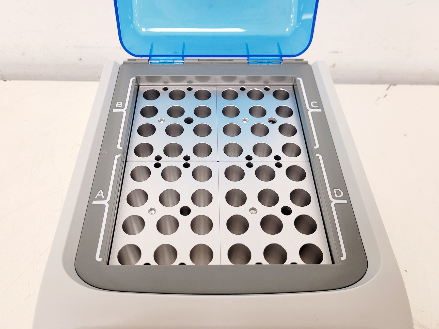 Image of Scottech Medical MVESURE MVS-200 Dry Block Heater