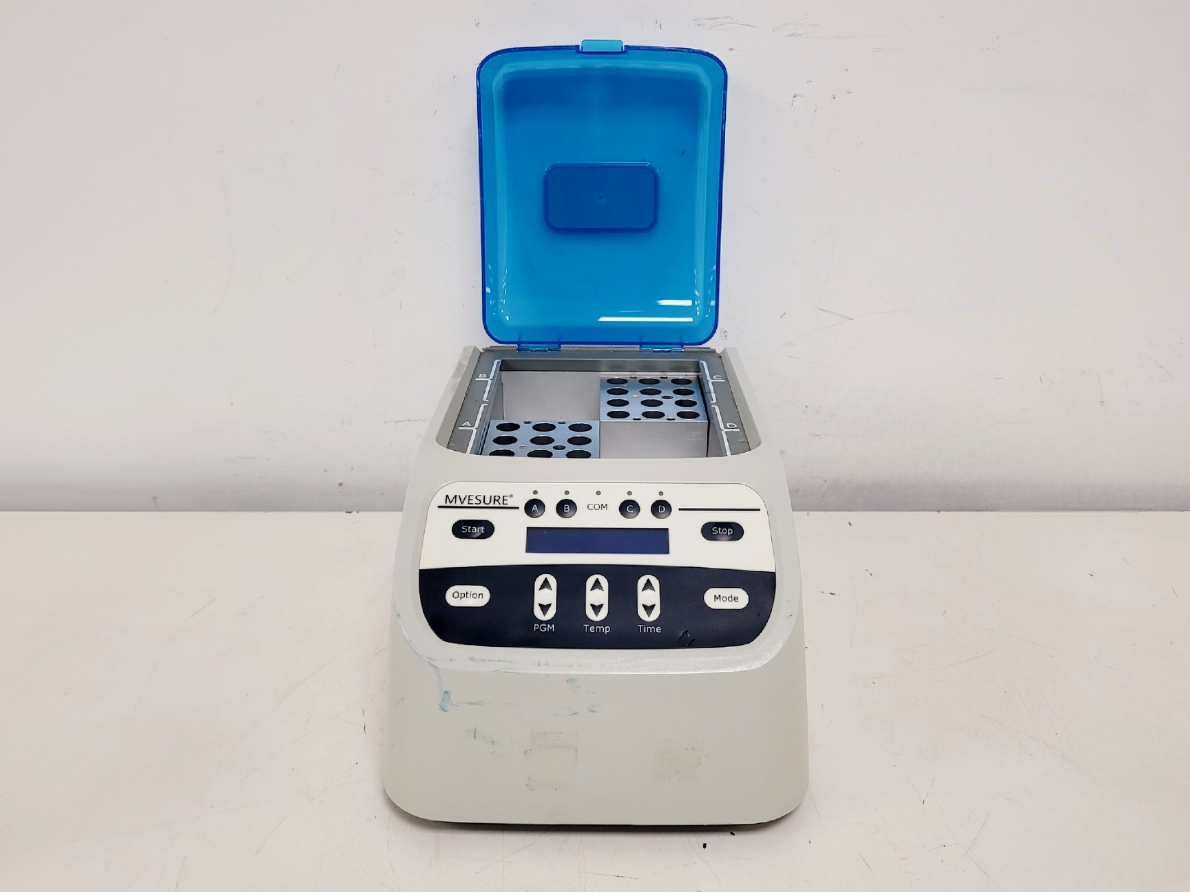 Image of Scottech Medical MVESURE MVS-200 Dry Block Heater