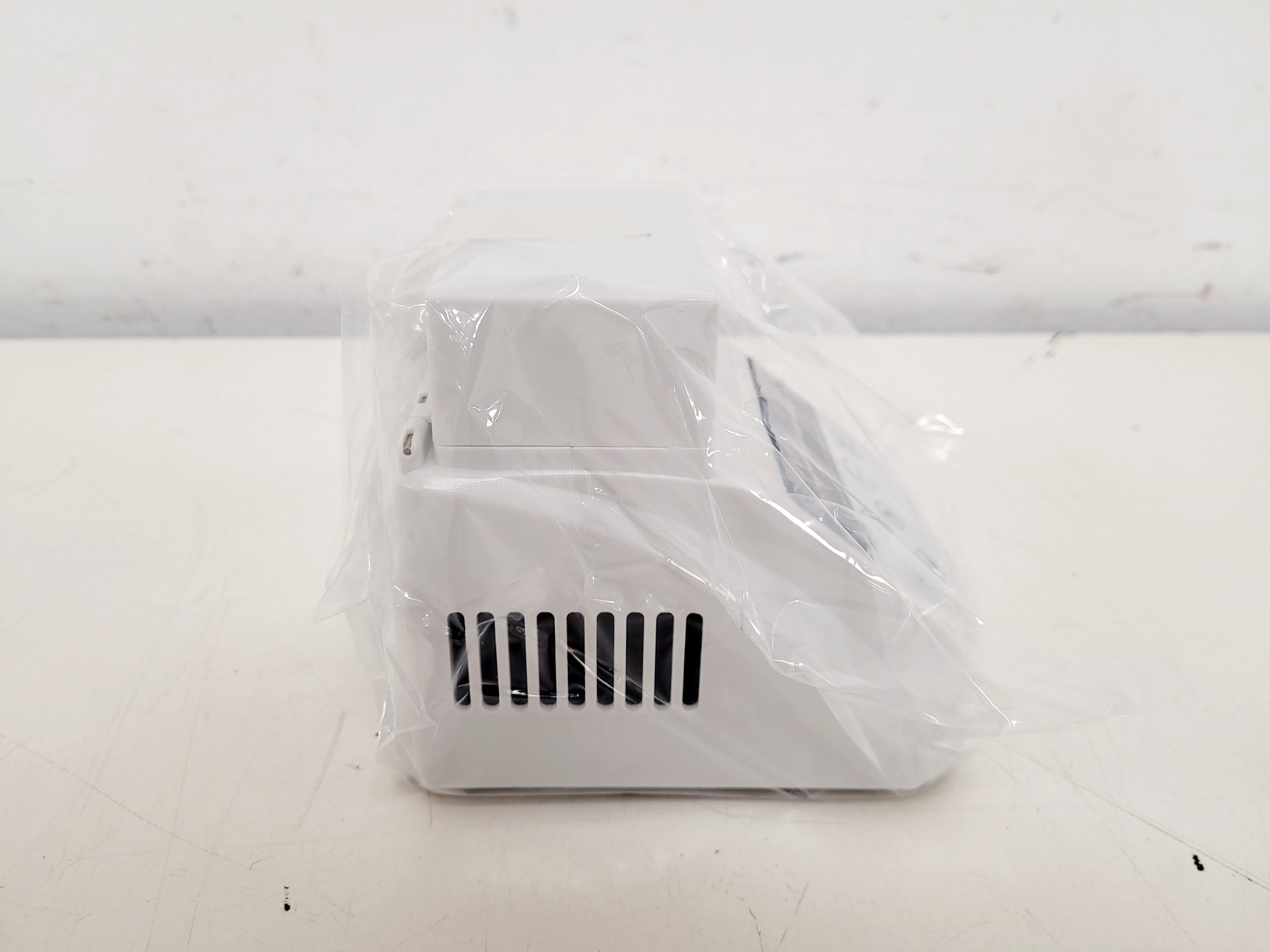 Image of Job Lot of 32 x MVESURE MVS-100 Mini Dry Block Heaters