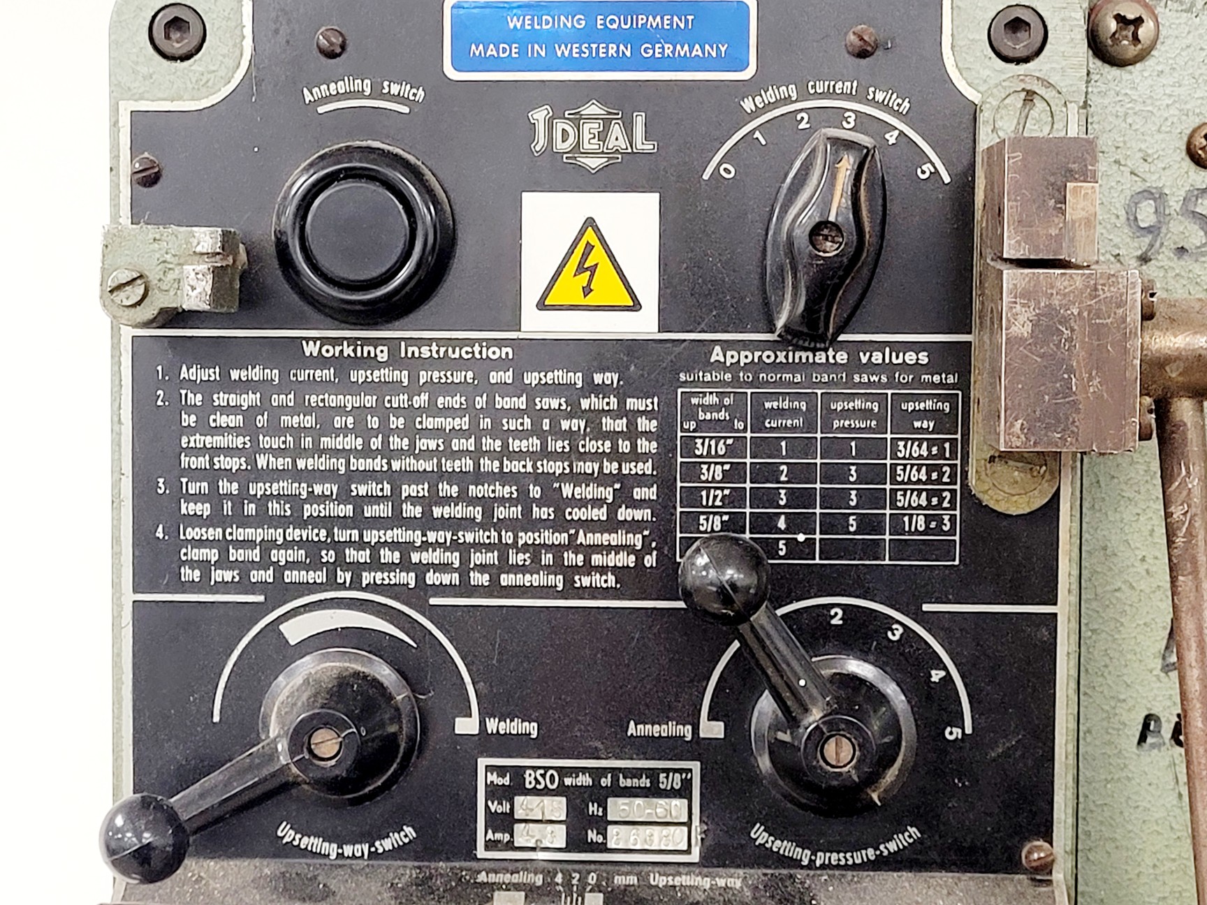 Image of Startrite BSO 3-Phase Vertical Bandsaw