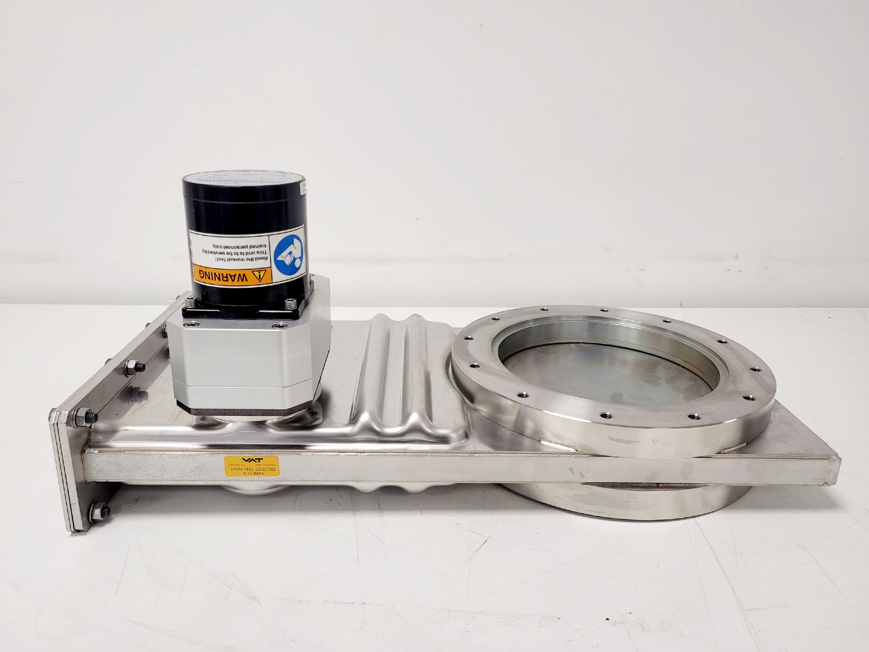 Image of VAT Series 642 Control Gate Valve