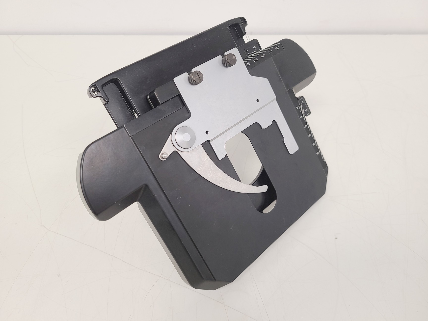 Image of Olympus U-SVRB-4 Mechanical Stage with U-HLDT-4 Slide Holder