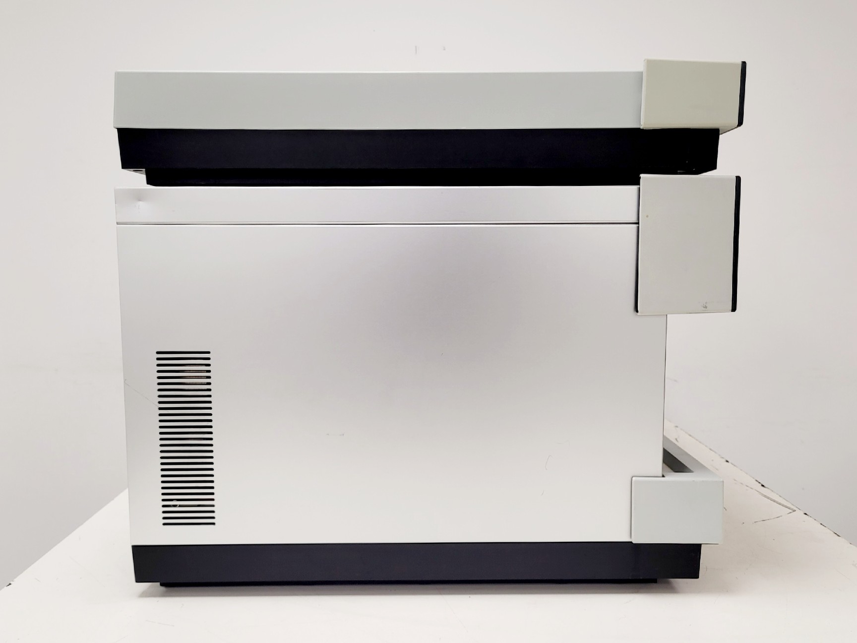 Image of Dionex LC System w/ SRD-3200, HPG-3200RS, TCC-3000RS, VWD-3400RS & WPS-3000TRS