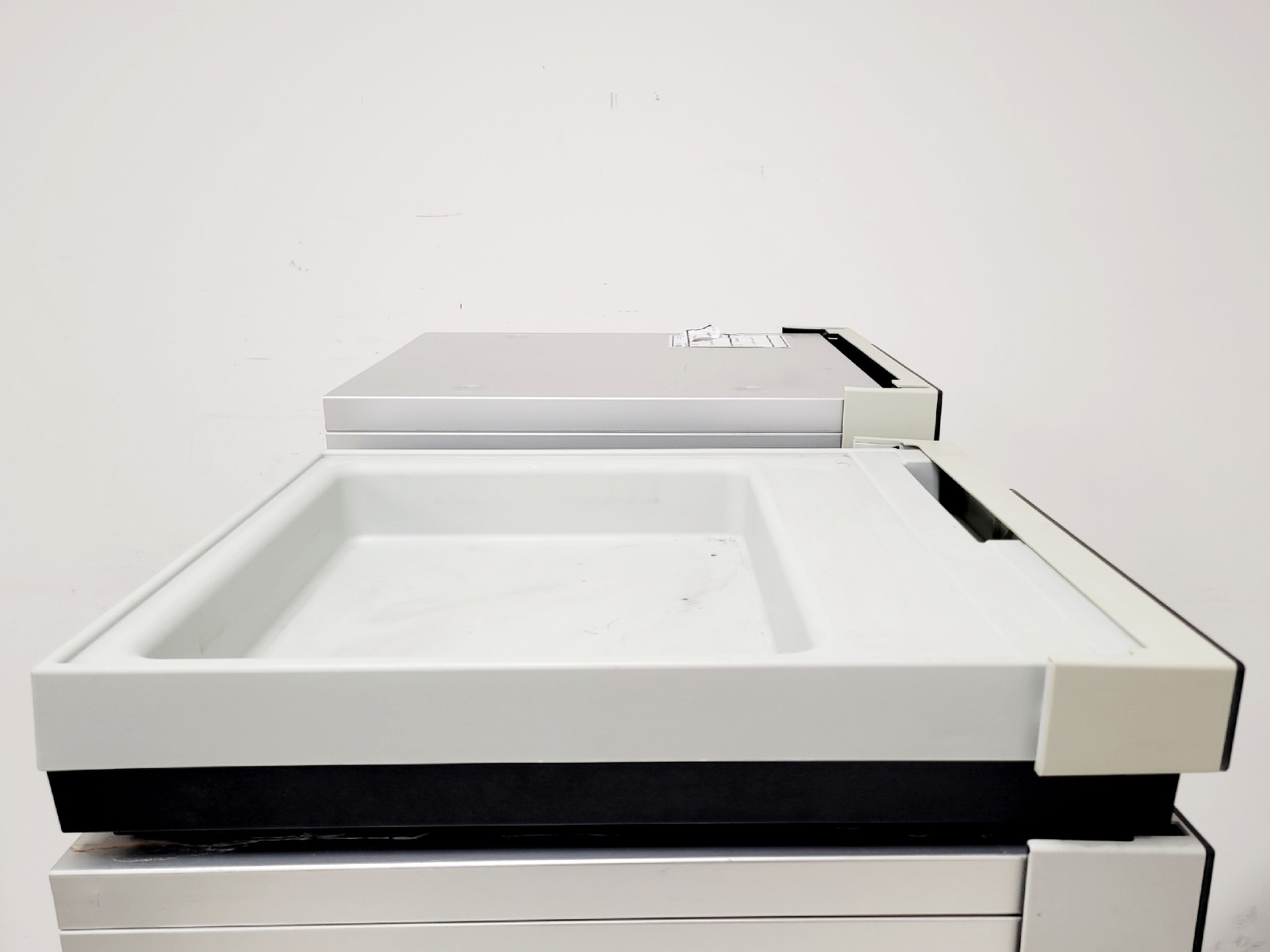 Image of Dionex LC System w/ SRD-3200, HPG-3200RS, TCC-3000RS, VWD-3400RS & WPS-3000TRS