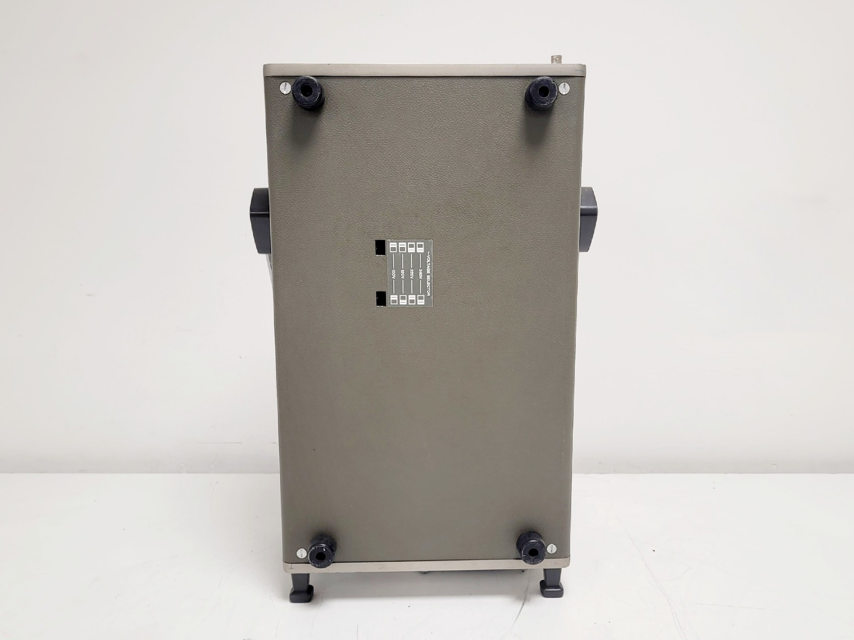 Image of Hewlett Packard 3561A Dynamic Signal Analyzer 