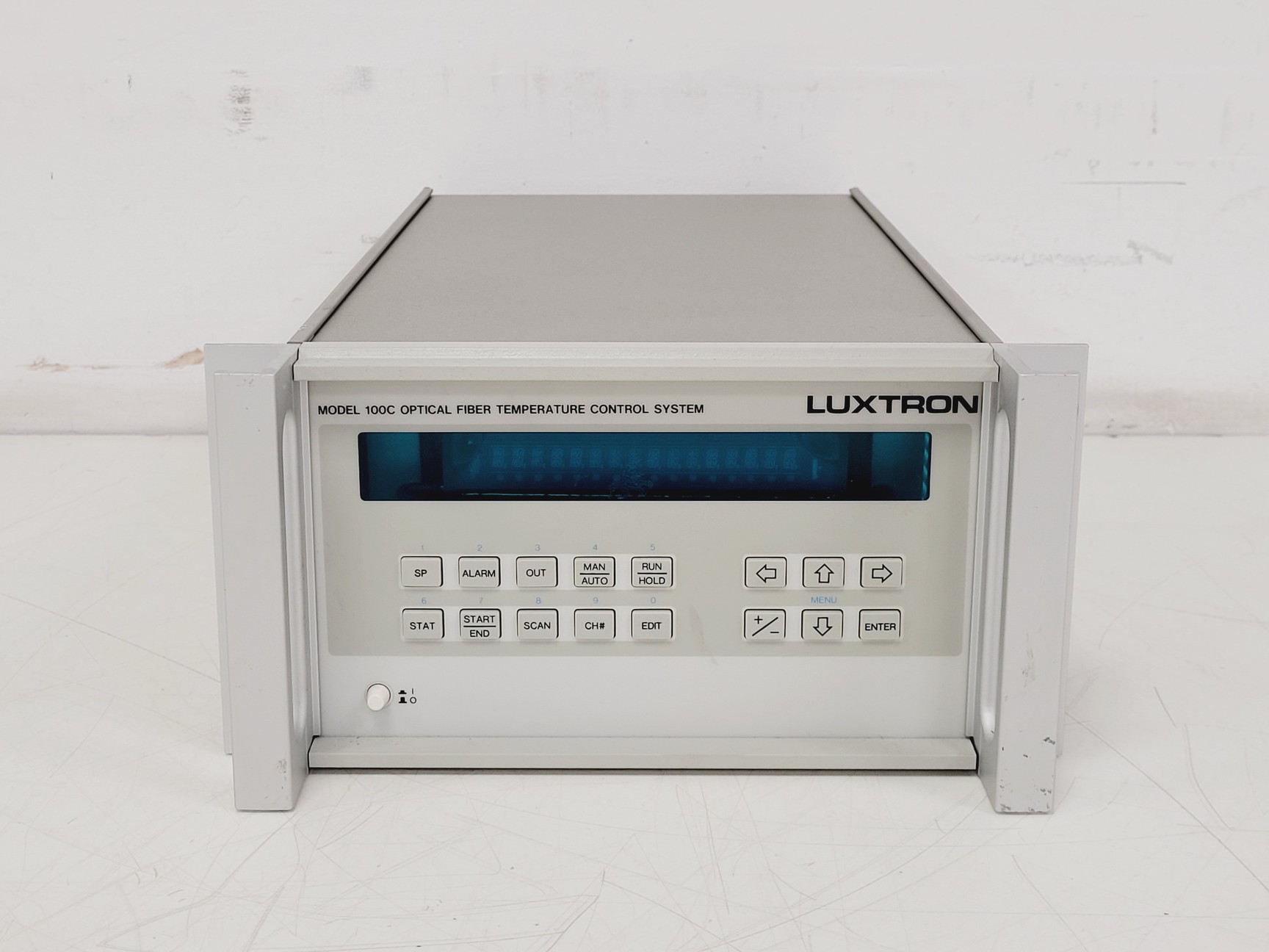 Image of Luxtron 100C M-100 Optical Fibre Temperature Control System