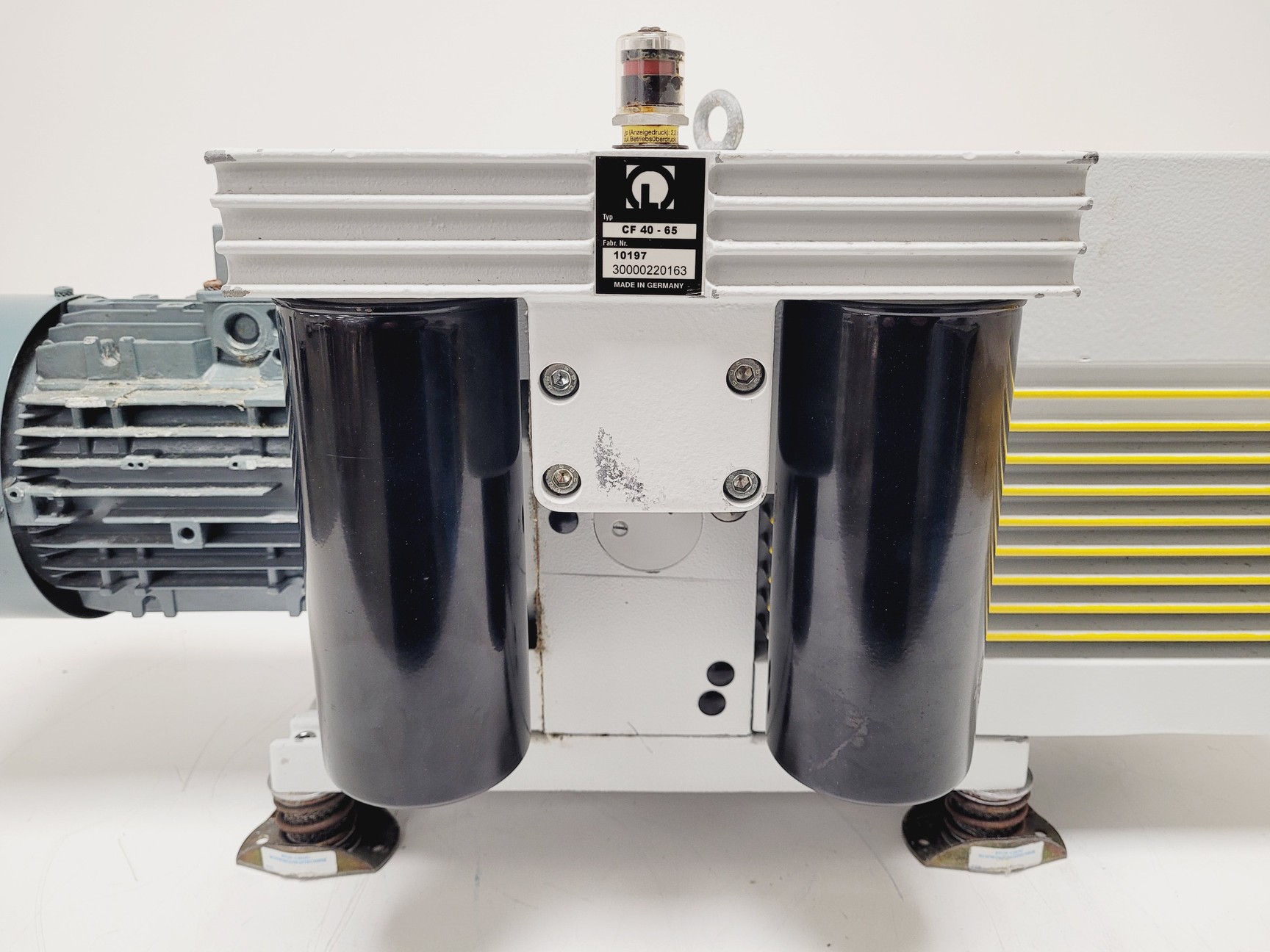 Image of Leybold Trivac D-65-BCS-PFPE Rotary Vane Vacuum Pump w/ CF40-65 Oil Filter