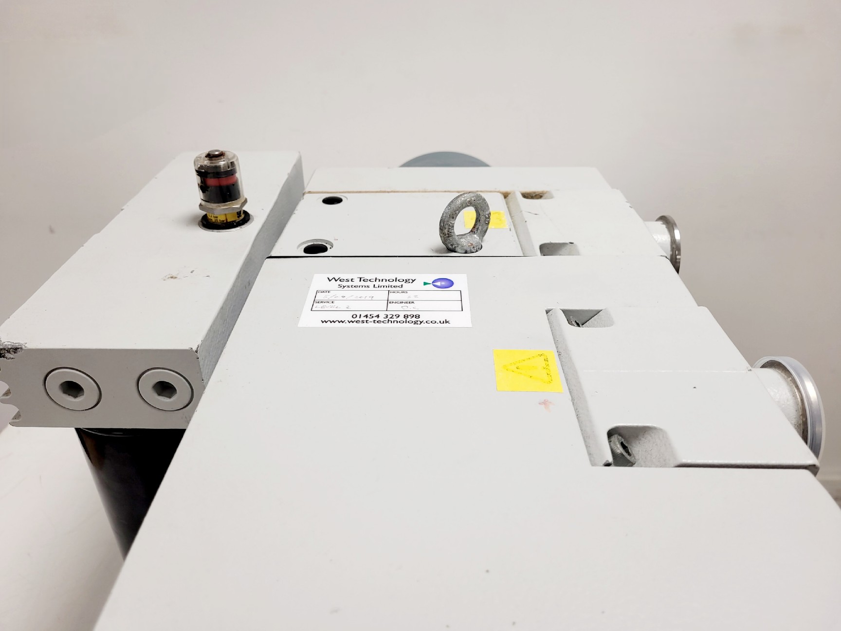 Image of Leybold Trivac D-65-BCS-PFPE Rotary Vane Vacuum Pump w/ CF40-65 Oil Filter