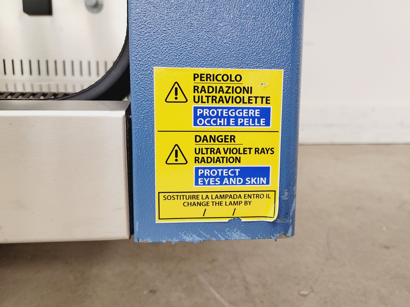 Image of BioAir Safemate ECO+ 1.5BS Class II Microbiological Safety Cabinet w/ Stand