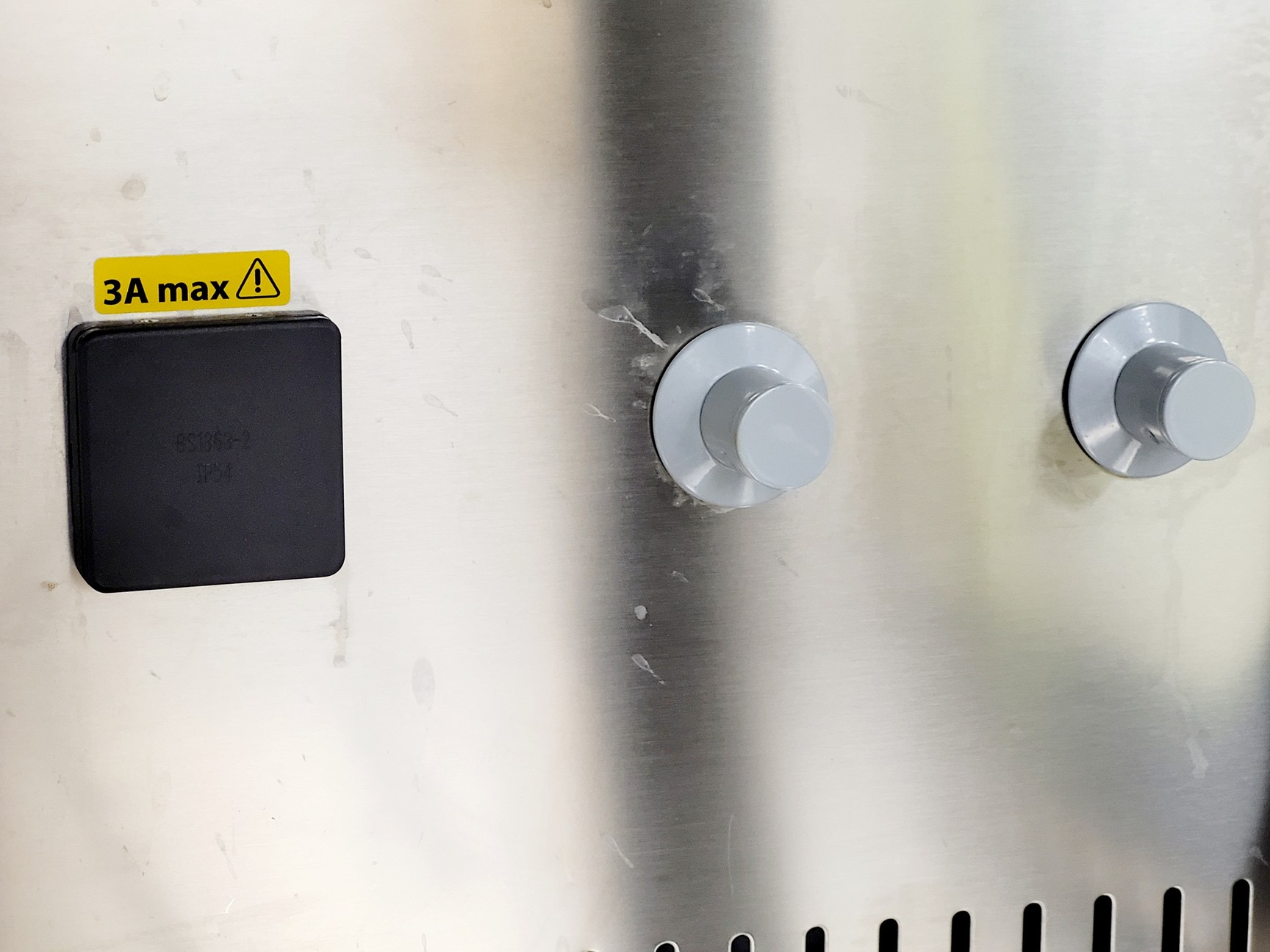Image of BioAir Safemate ECO+ 1.5BS Class II Microbiological Safety Cabinet w/ Stand