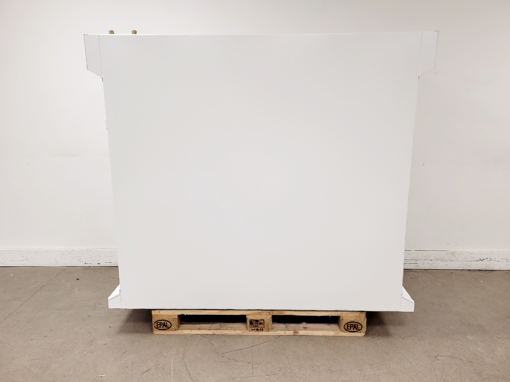 Image of BioAir Safemate ECO+ 1.5BS Class II Microbiological Safety Cabinet w/ Stand