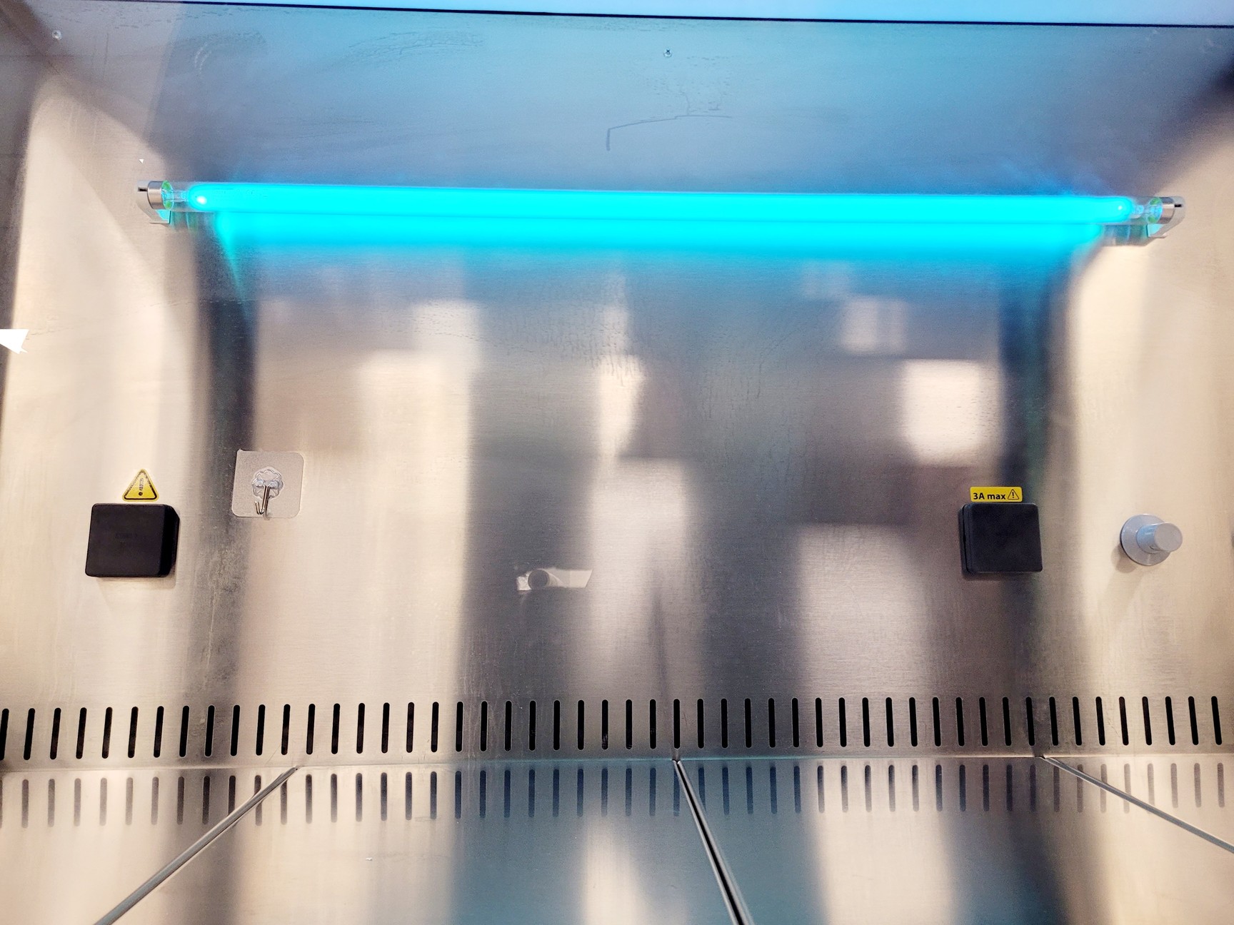 Image of BioAir Safemate ECO+ 1.2BS Class II Microbiological Safety Cabinet w/ Stand