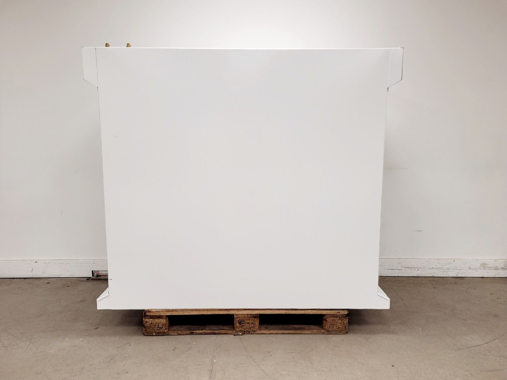 Image of BioAir Safemate ECO+ 1.5BS Class II Microbiological Safety Cabinet w/ Stand