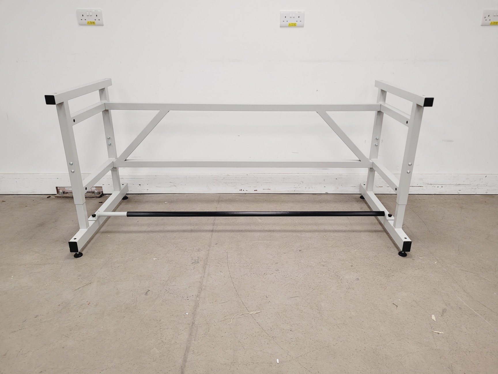 Image of BioAir Safemate ECO+ 1.5BS Class II Microbiological Safety Cabinet w/ Stand
