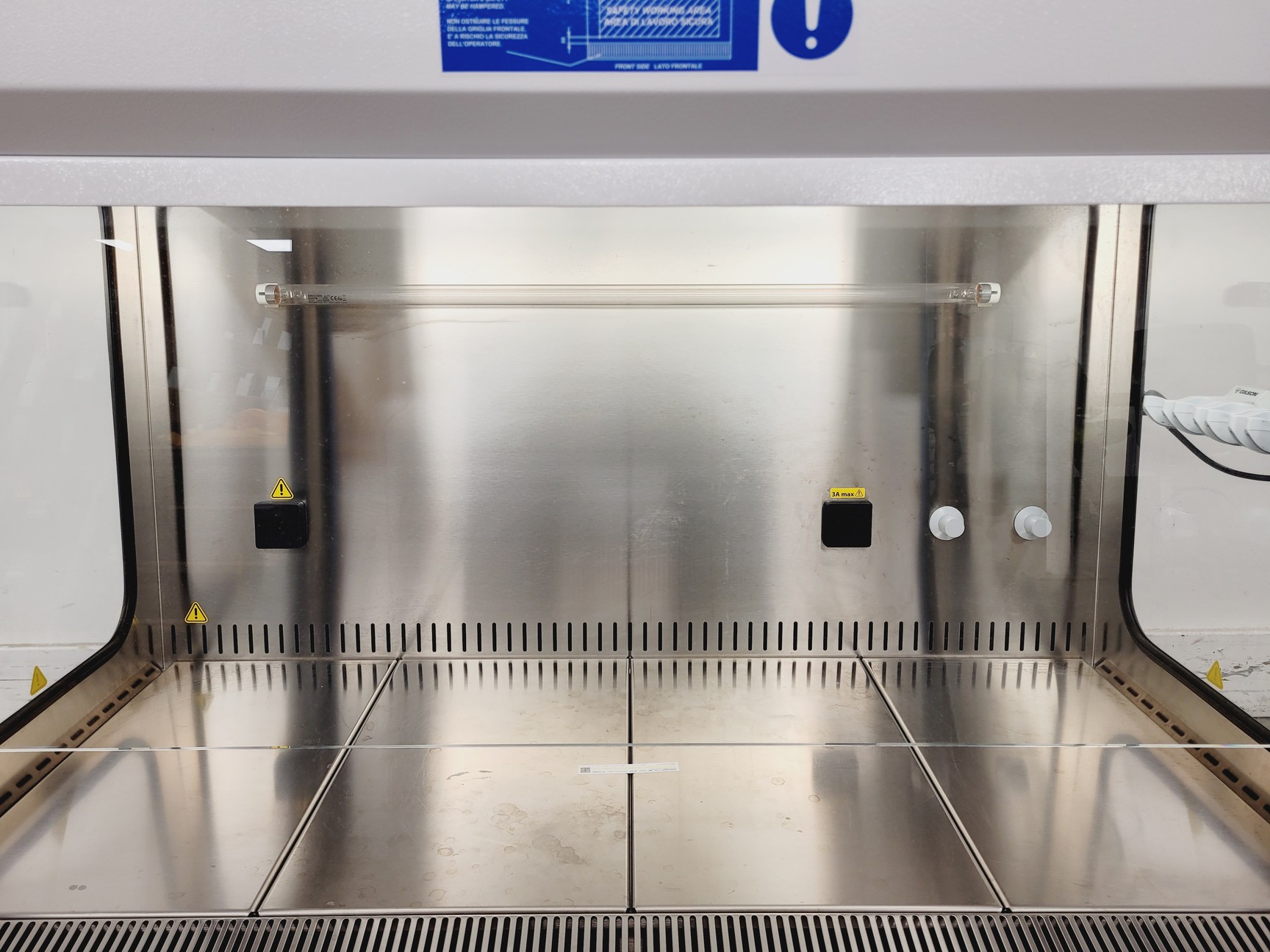 Image of BioAir Safemate ECO+ 1.2BS Class II Microbiological Safety Cabinet w/ Stand