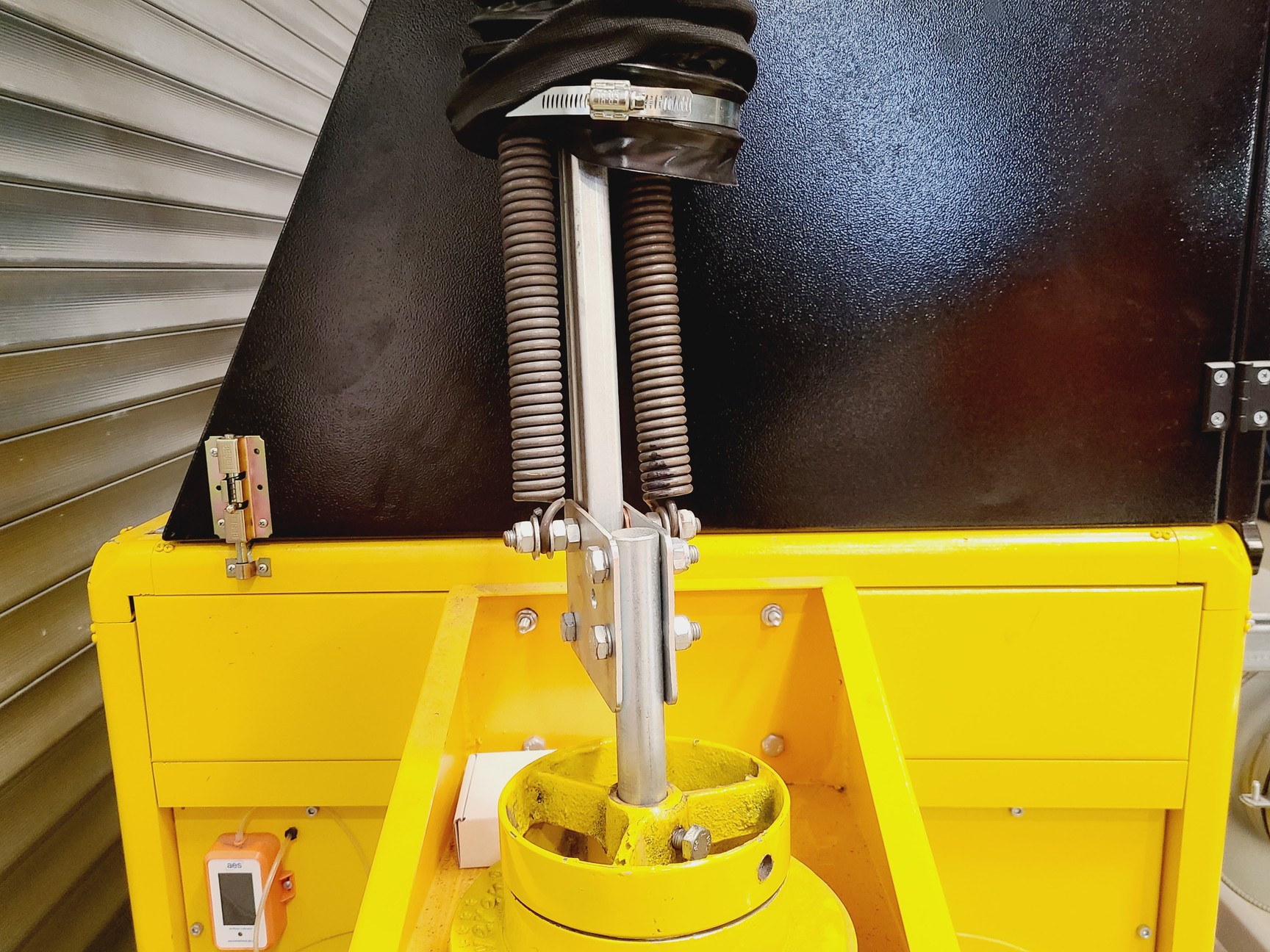 Image of Vodex HCM Series Grinding & Welding Workbench Model UAS®-HCM-102-F