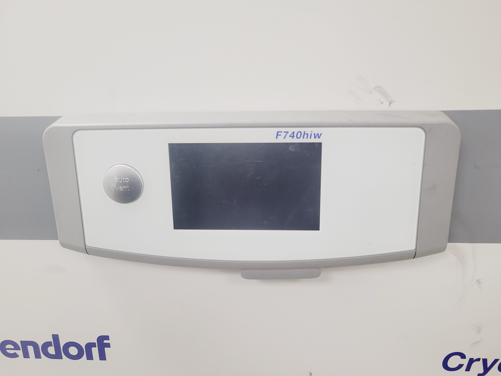 Image of Eppendorf CyroCube F740hiw Ultra Low Temperature Freezer Lab
