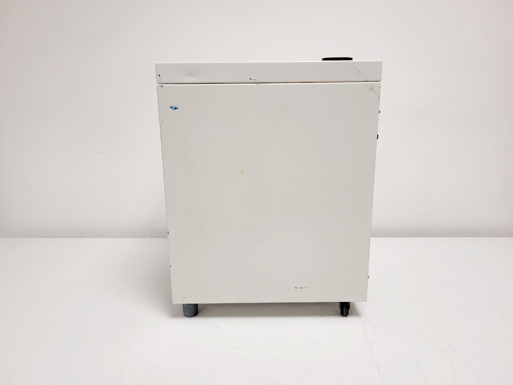 Image of Buchi F-305 Recirculating Chiller Lab