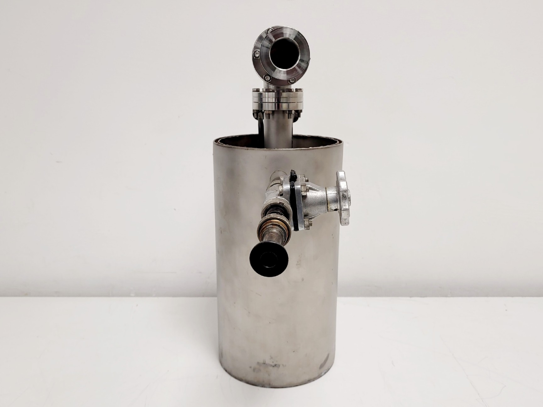 Image of AEI SP3 VRD38 Sorption Pump