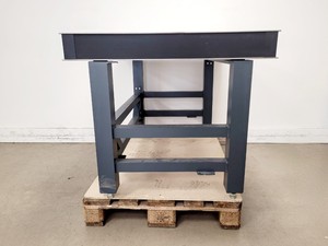 Thumbnail image of Melles Griot Anti-Vibration Isolation Table