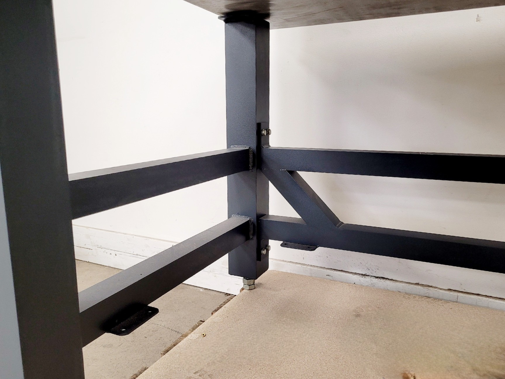 Image of Melles Griot Anti-Vibration Isolation Table