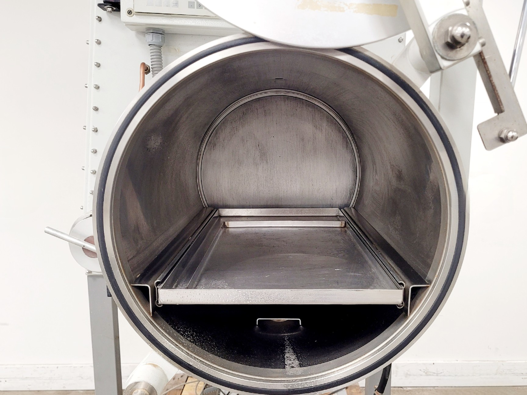 Image of MBraun Labstar 50 Glove Box Workstation