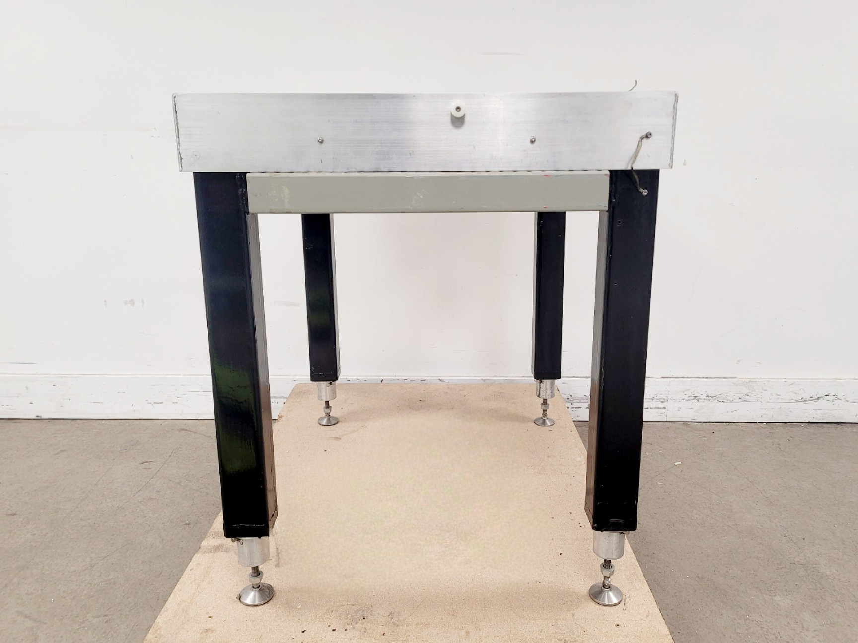 Image of Anti-Vibration Isolation Table