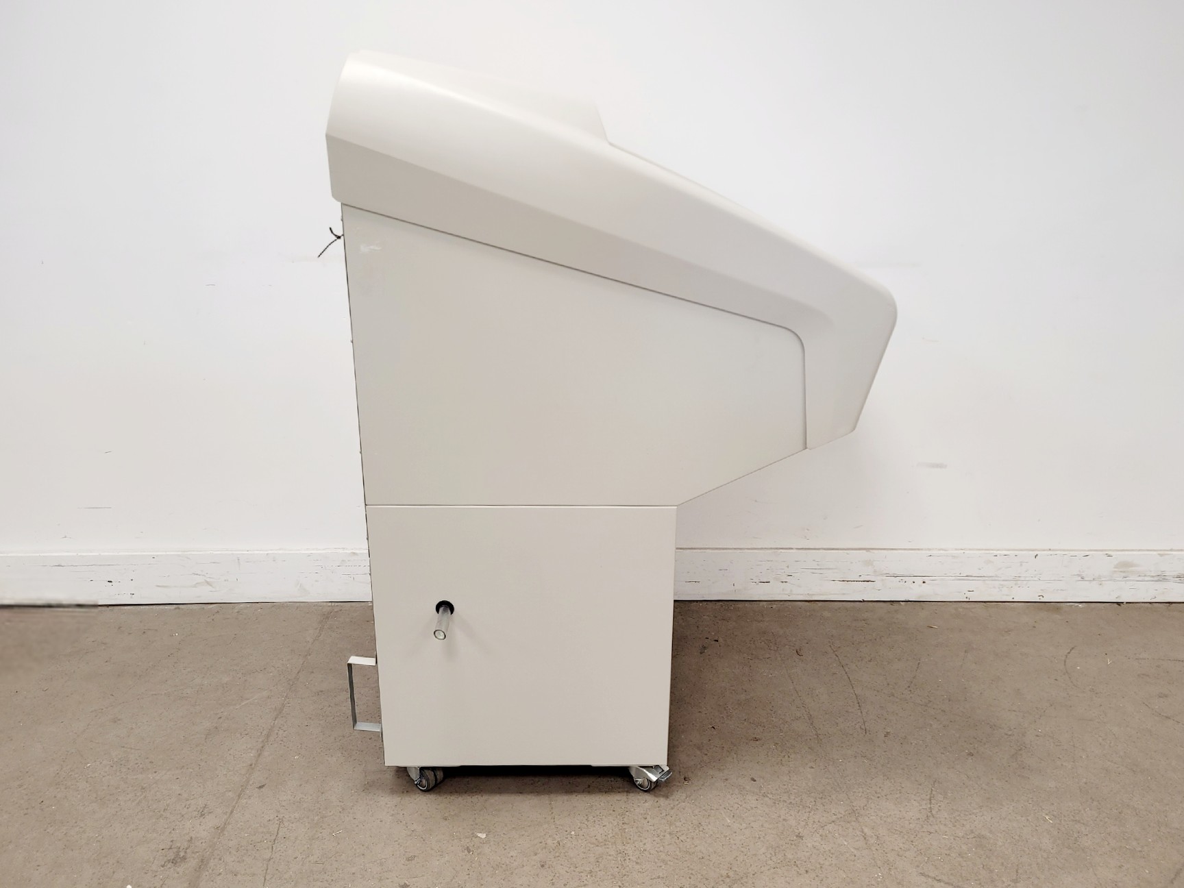Image of Bright Model OTF5000 Cryostat w/ 2 x Cryo-m-bed, 2 x Object Holders & Blade