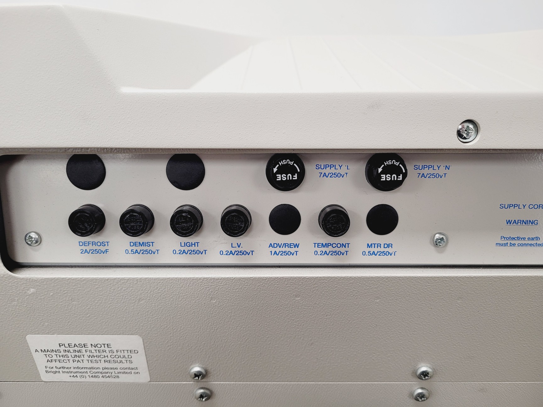 Image of Bright Model OTF5000 Cryostat w/ 2 x Cryo-m-bed, 2 x Object Holders & Blade
