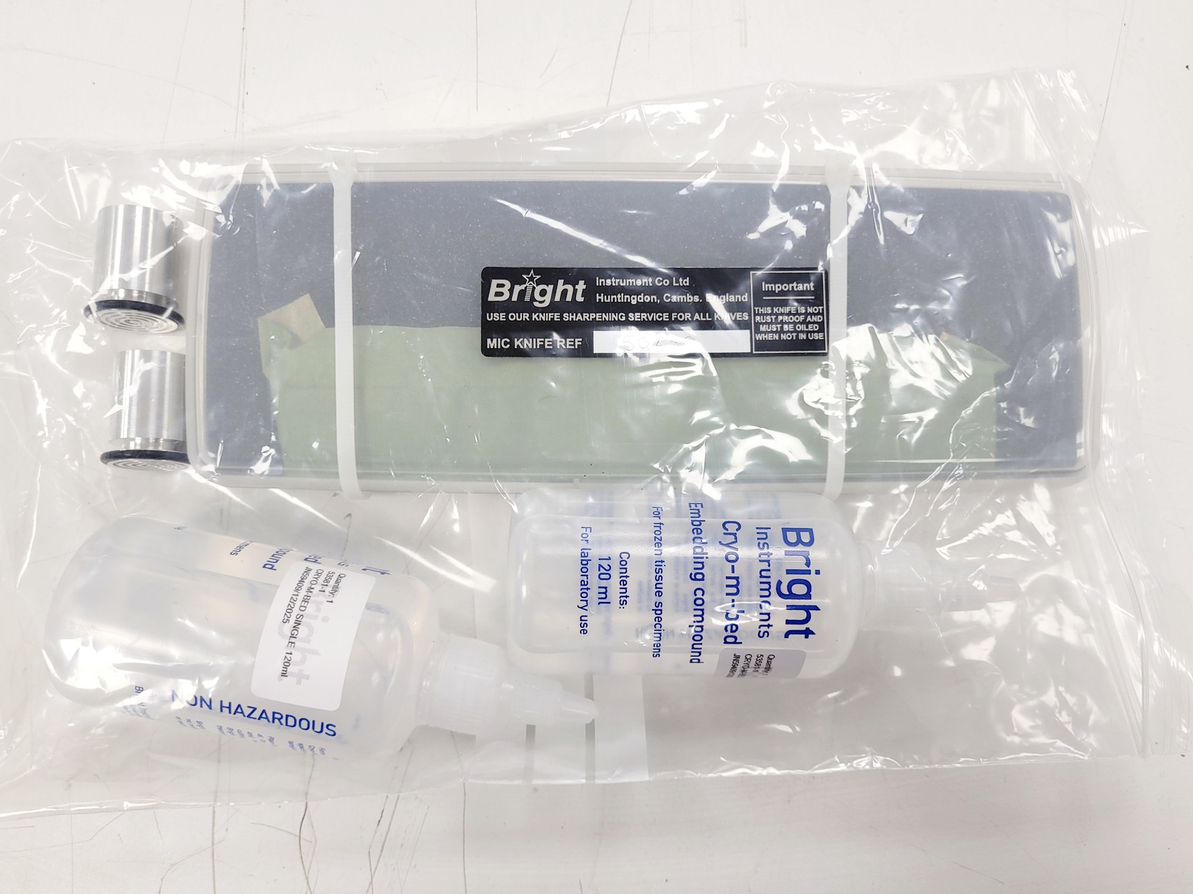 Image of Bright Model OTF5000 Cryostat w/ 2 x Cryo-m-bed, 2 x Object Holders & Blade