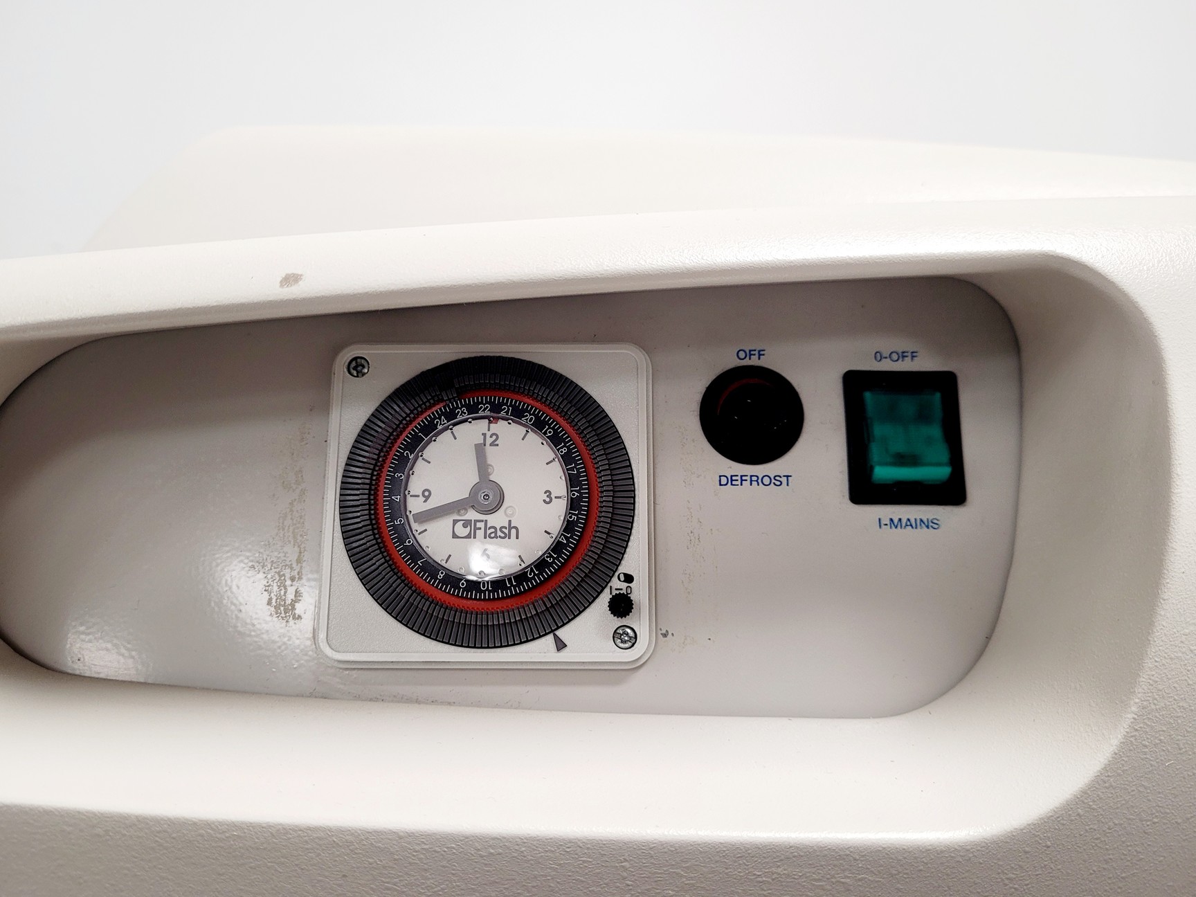 Image of Bright Model OTF5000 Cryostat w/ 2 x Cryo-m-bed, 2 x Object Holders & Blade
