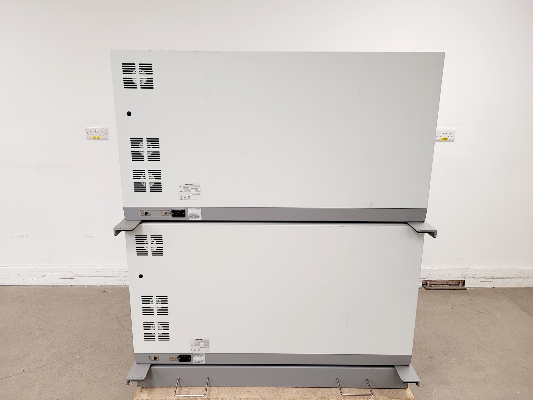 Image of Eppendorf Innova S44i Shaking Incubator Double Stack Lab