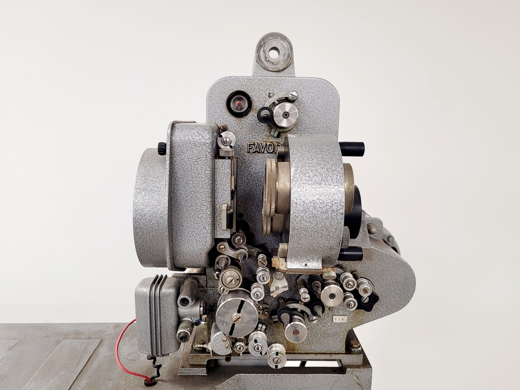 Image of Zeiss Ikon Favorit 16B 16mm Cinema Projector System with Arc/Xenon Lamp Setup