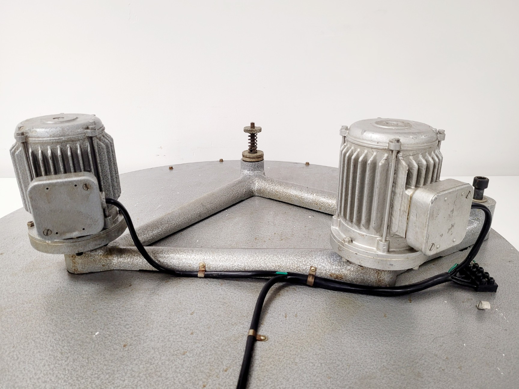 Image of Zeiss Ikon Favorit 16B 16mm Cinema Projector System with Arc/Xenon Lamp Setup