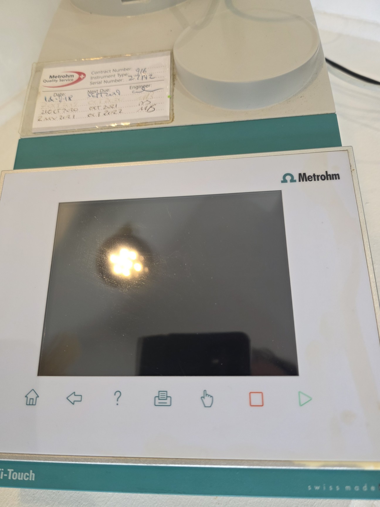 Image of Metrohm 916 Ti-Touch Magnetic Stirrer Titration System with Dosing Unit Lab