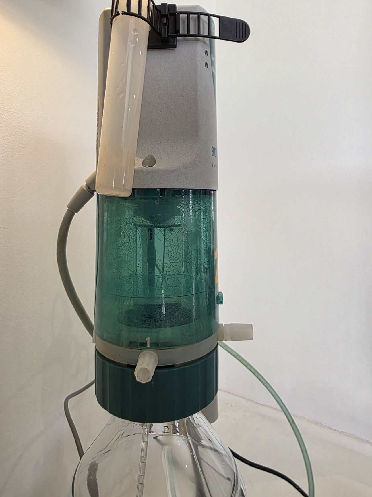 Image of Metrohm 916 Ti-Touch Magnetic Stirrer Titration System with Dosing Unit Lab