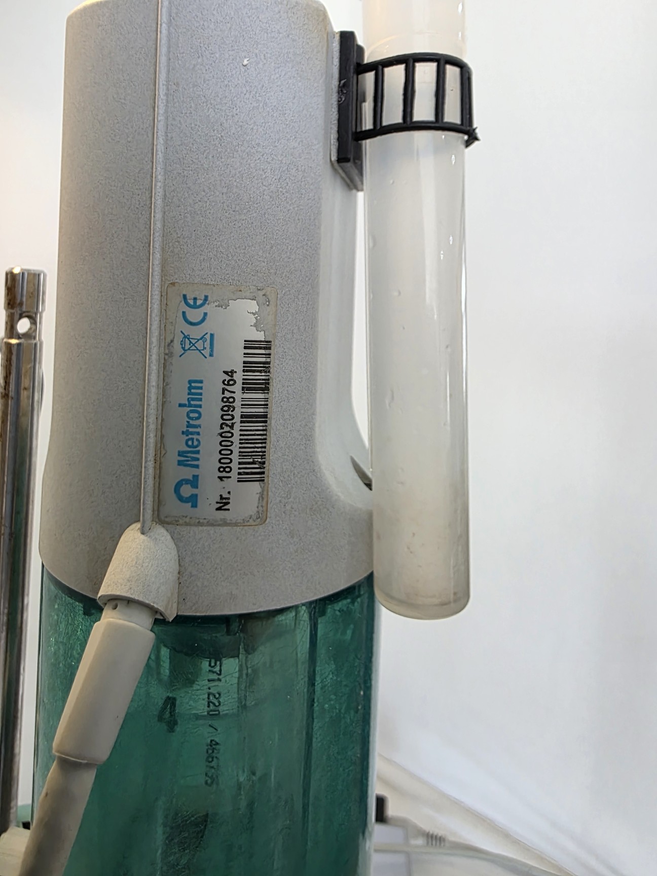 Image of Metrohm 916 Ti-Touch Magnetic Stirrer Titration System with Dosing Unit Lab