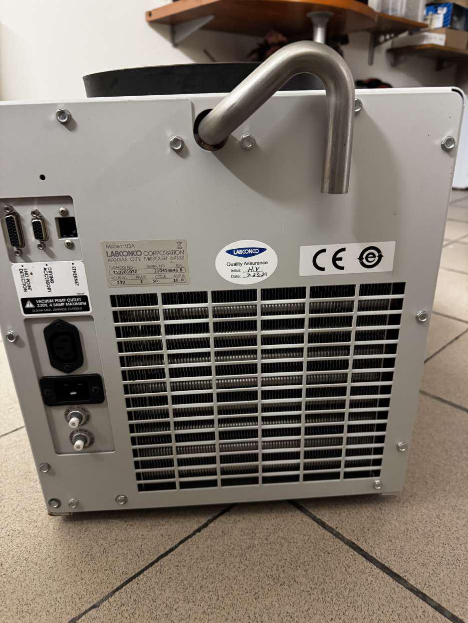 Image of Labconco Freeze Dryer / Lyophilizer System (2021) w/ Vacuubrand RC6 Vacuum Pump