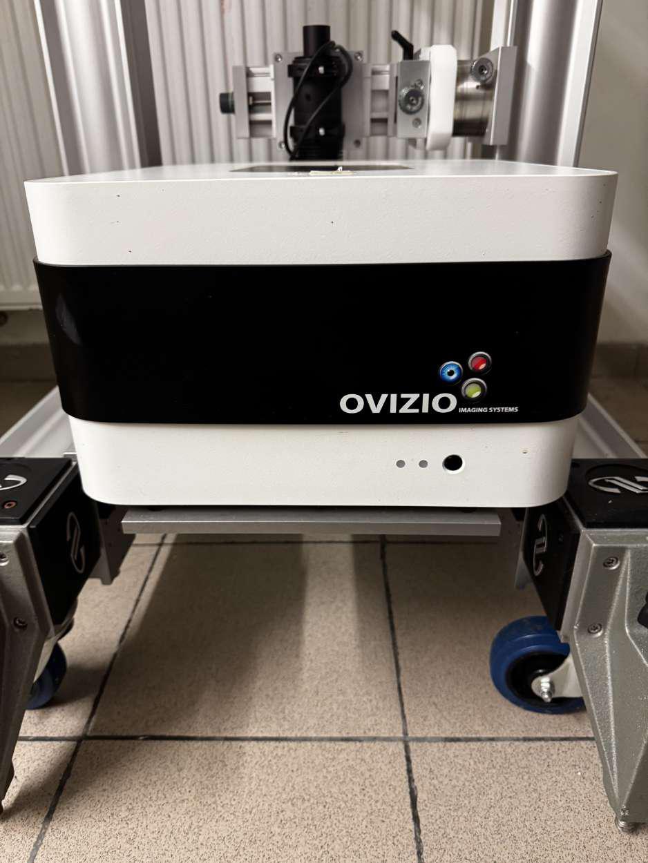 Image of Ovizio Bioreactor Microscope System (2014) w/ Accessories & Transport Cases Lab