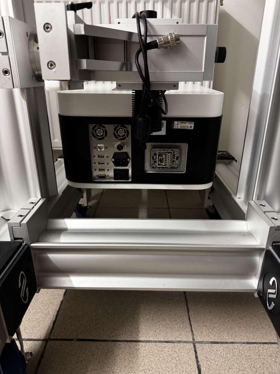 Image of Ovizio Bioreactor Microscope System (2014) w/ Accessories & Transport Cases Lab