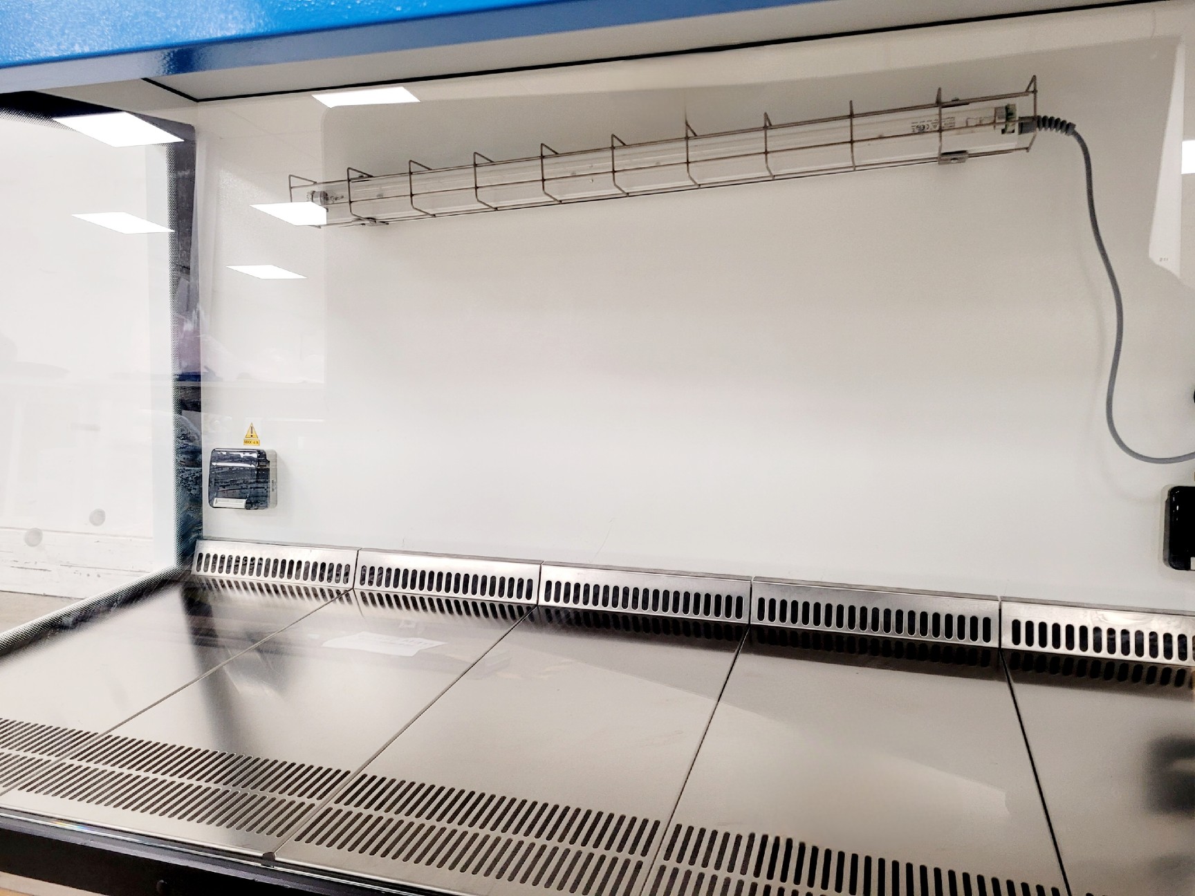 Image of Faster SafeFAST Classic 215 D Class II Biological Safety Cabinet Lab