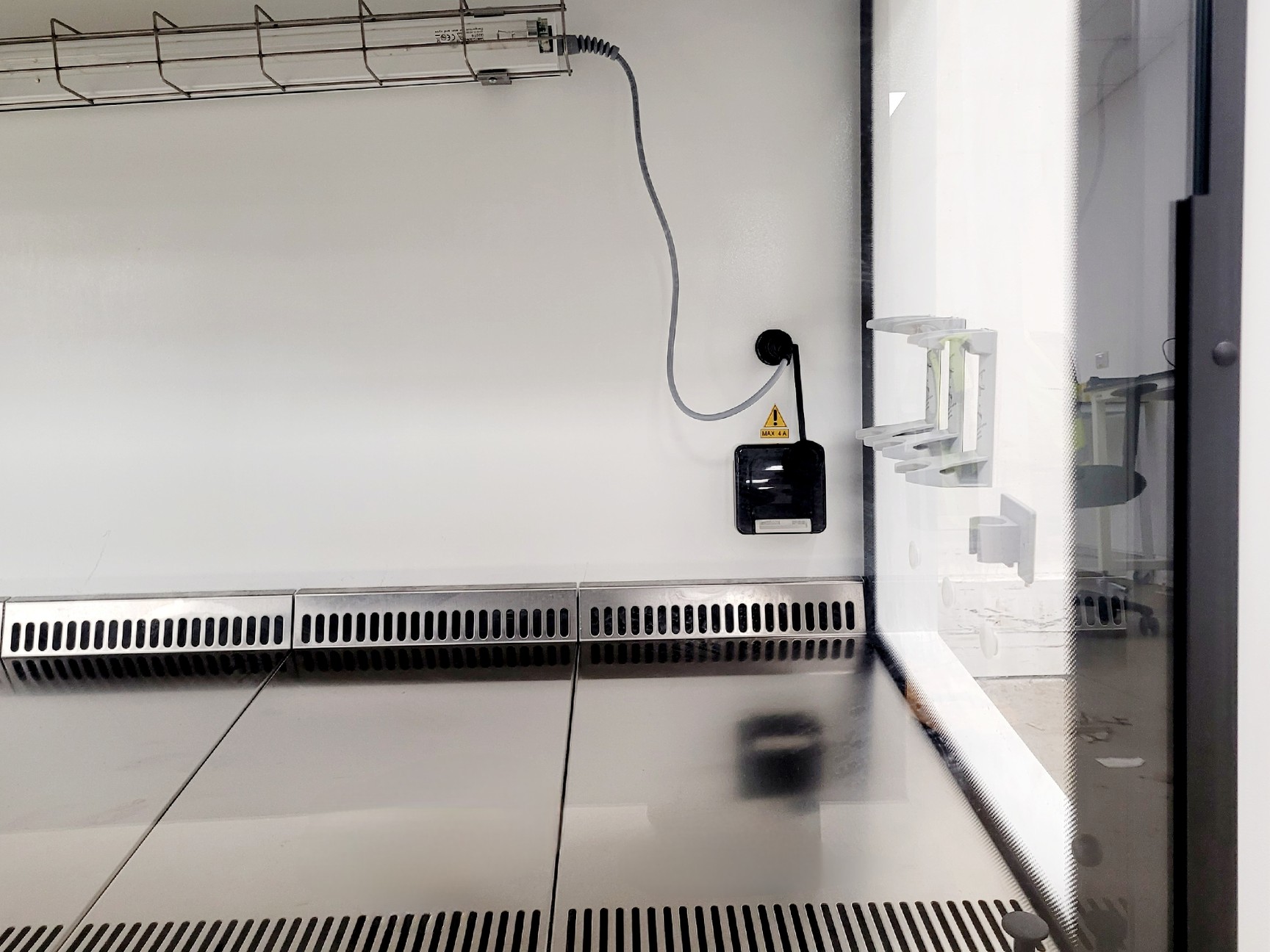 Image of Faster SafeFAST Classic 215 D Class II Biological Safety Cabinet Lab