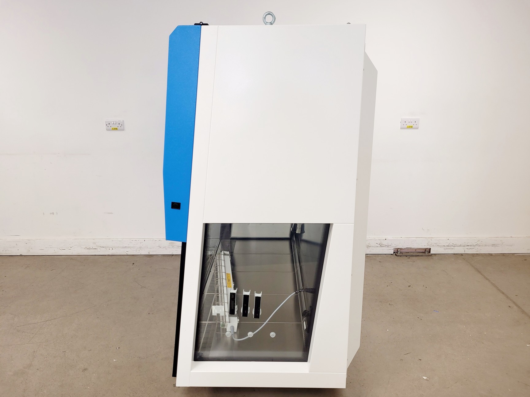 Image of Faster SafeFAST Premium 215 Class II Biological Safety Cabinet Lab