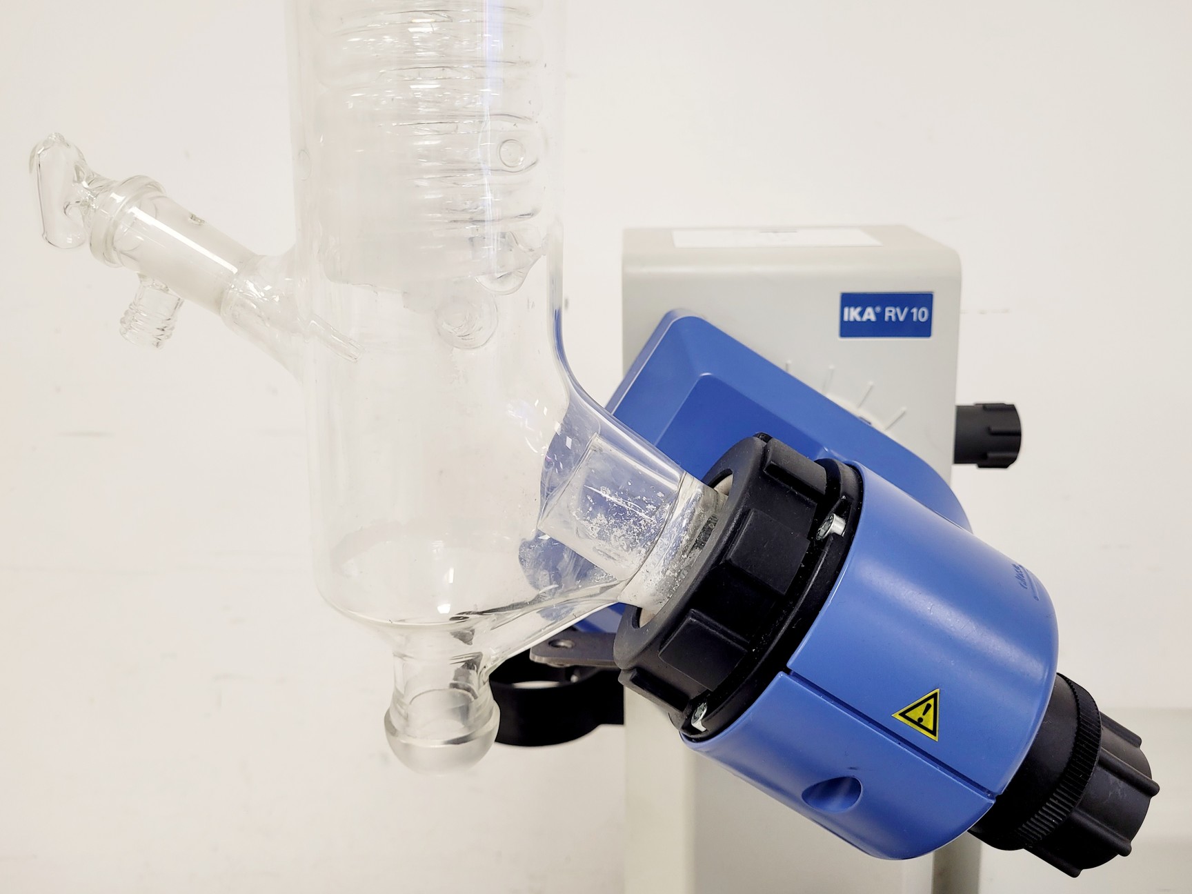 Image of IKA RV 10 D S99 Rotary Evaporator W/ HB10 Water Bath Lab