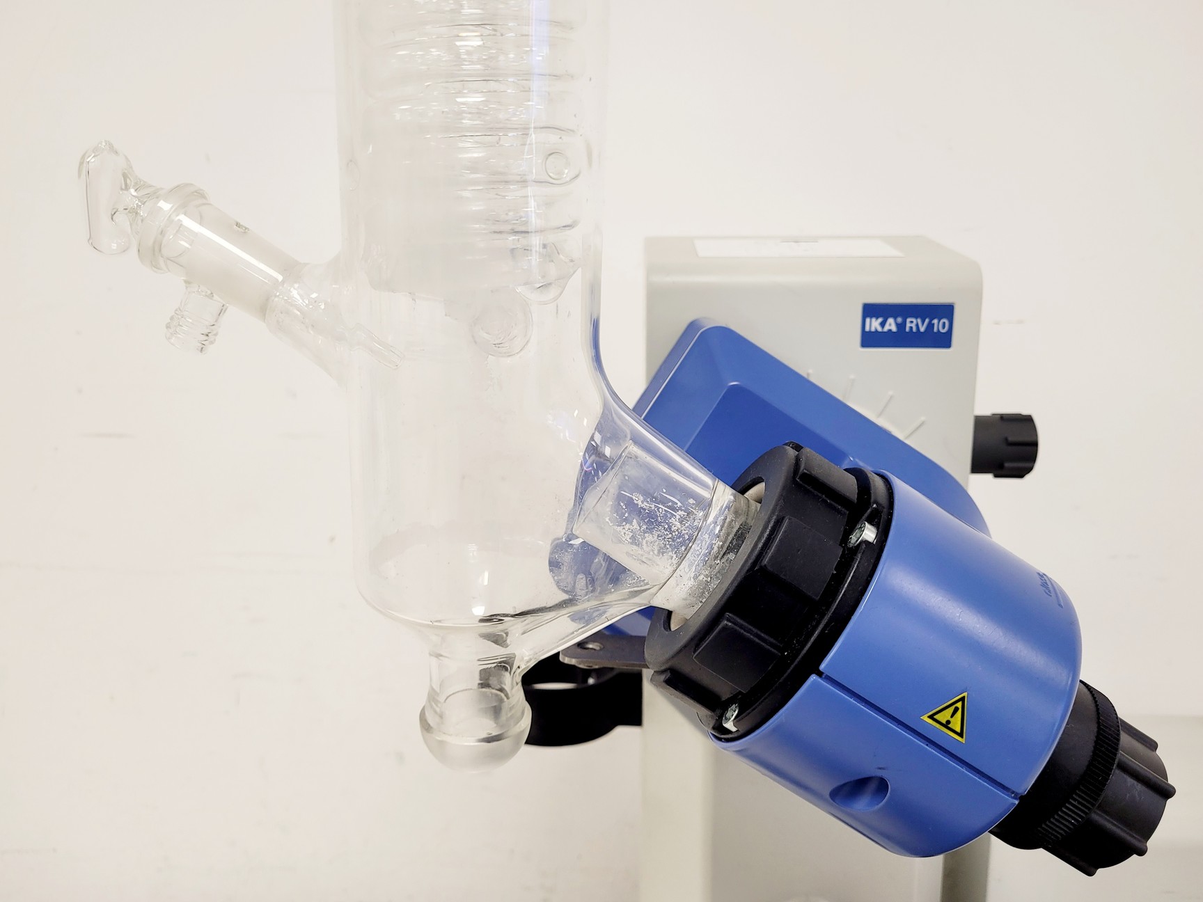 Image of IKA RV 10 D S99 Rotary Evaporator W/ HB10 Water Bath Lab