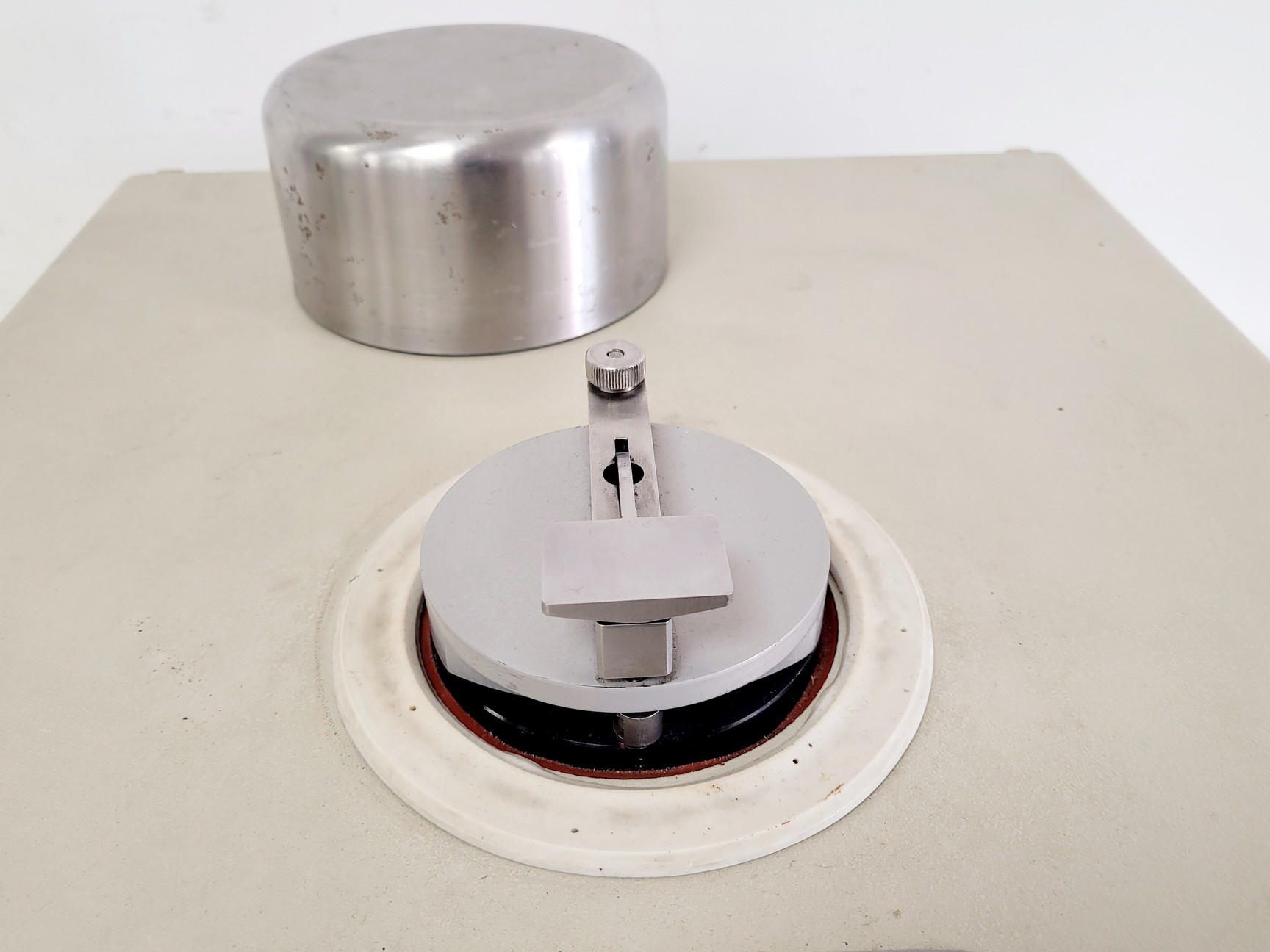 Image of Perkin Elmer DSC Calorimeter Lab